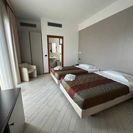 Hotel San Clemente Santarcangelo di Romagna Bagian luar foto