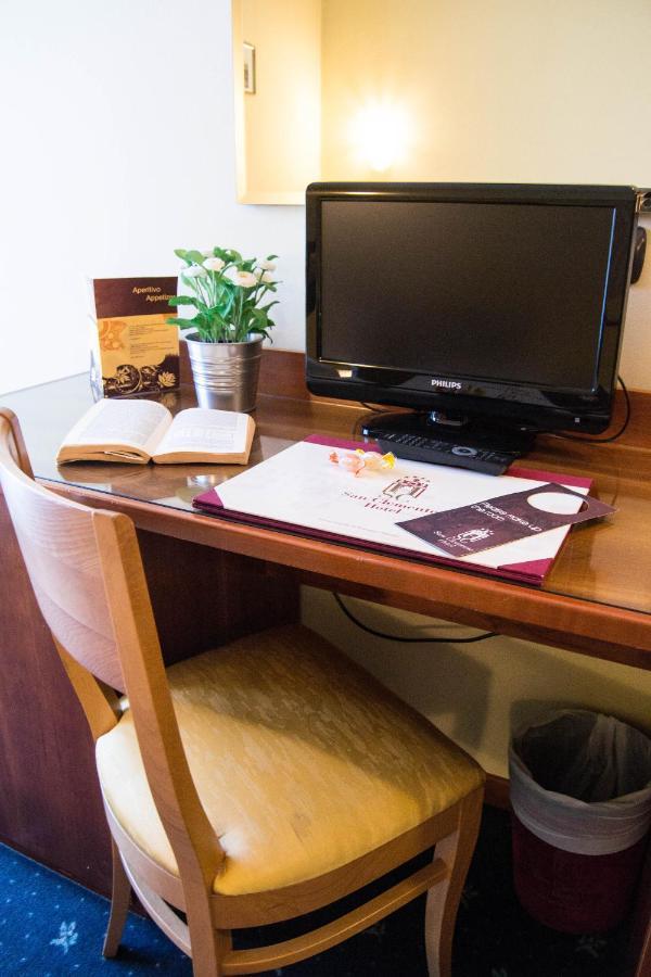 Hotel San Clemente Santarcangelo di Romagna Bagian luar foto