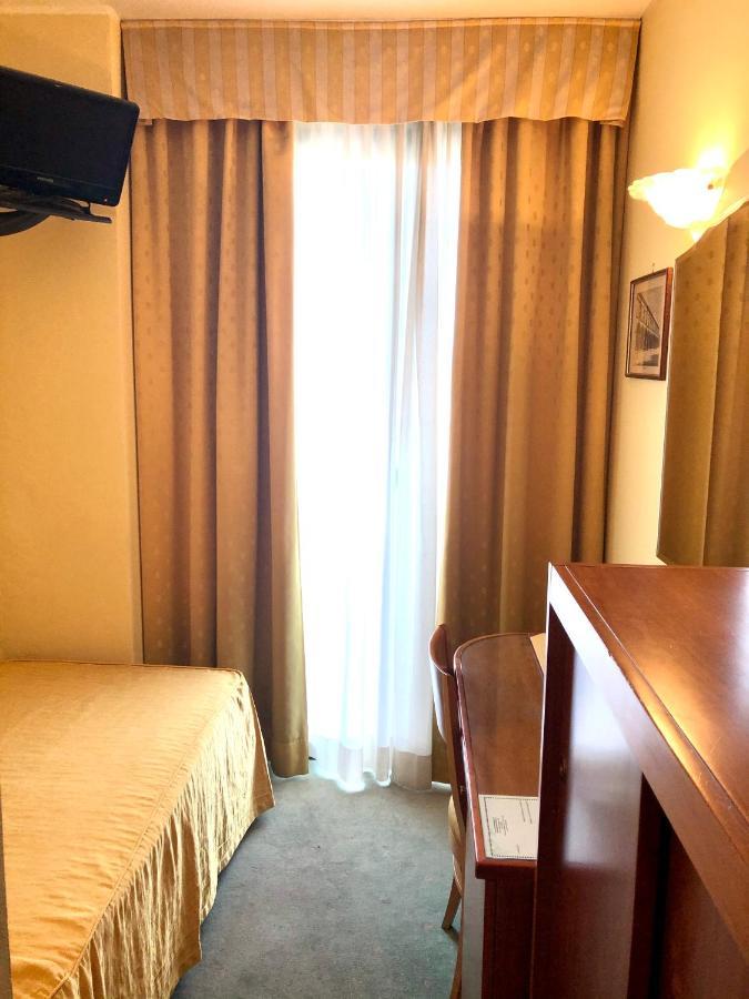 Hotel San Clemente Santarcangelo di Romagna Bagian luar foto