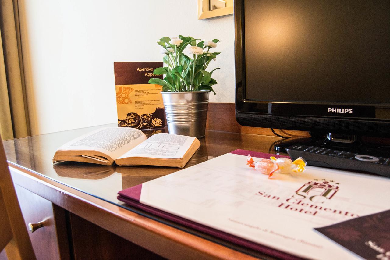 Hotel San Clemente Santarcangelo di Romagna Bagian luar foto