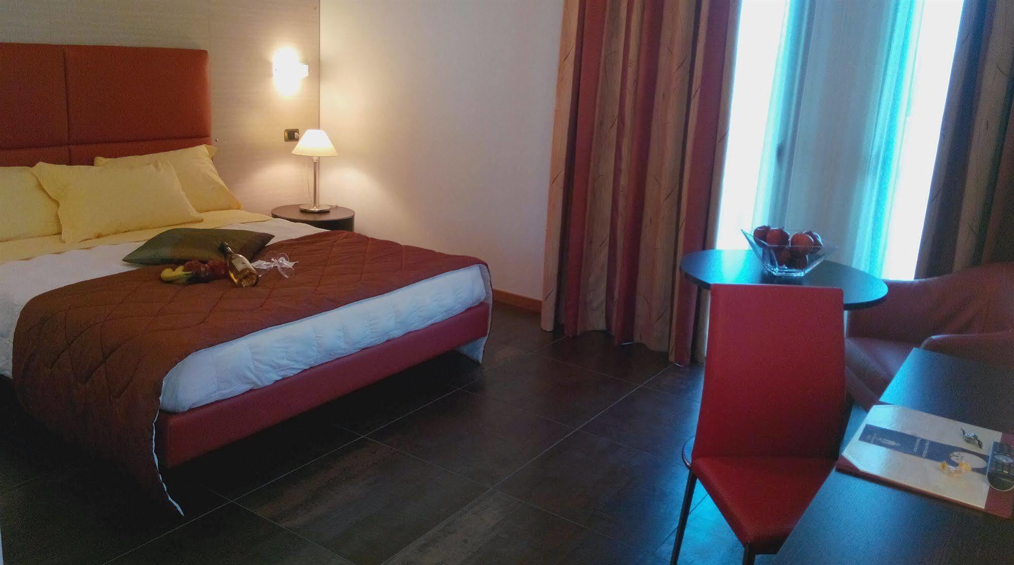 Hotel San Clemente Santarcangelo di Romagna Bagian luar foto